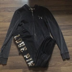 VS jogging outfit